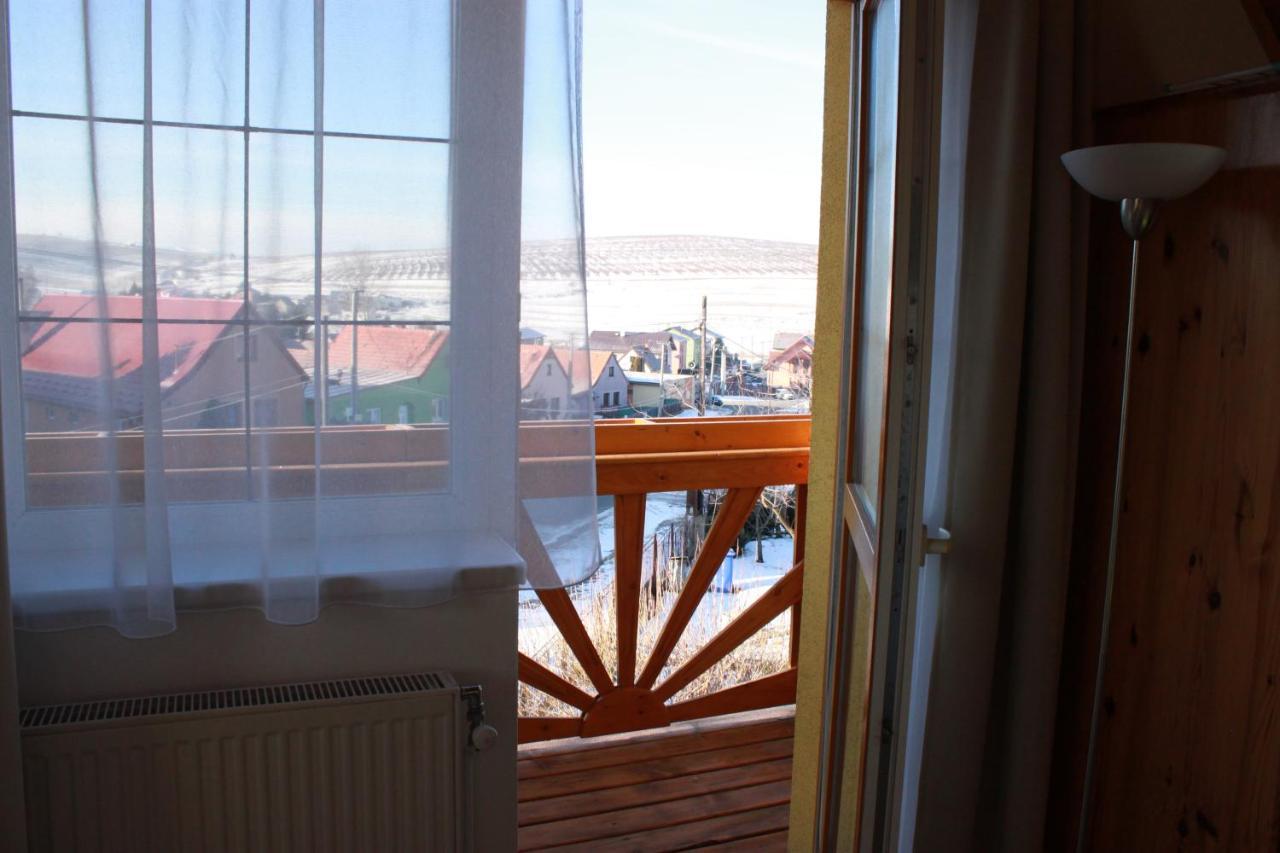 Ferienwohnung Zlty Dom Vrbov Exterior foto